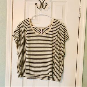 Xhilaration Crop Top